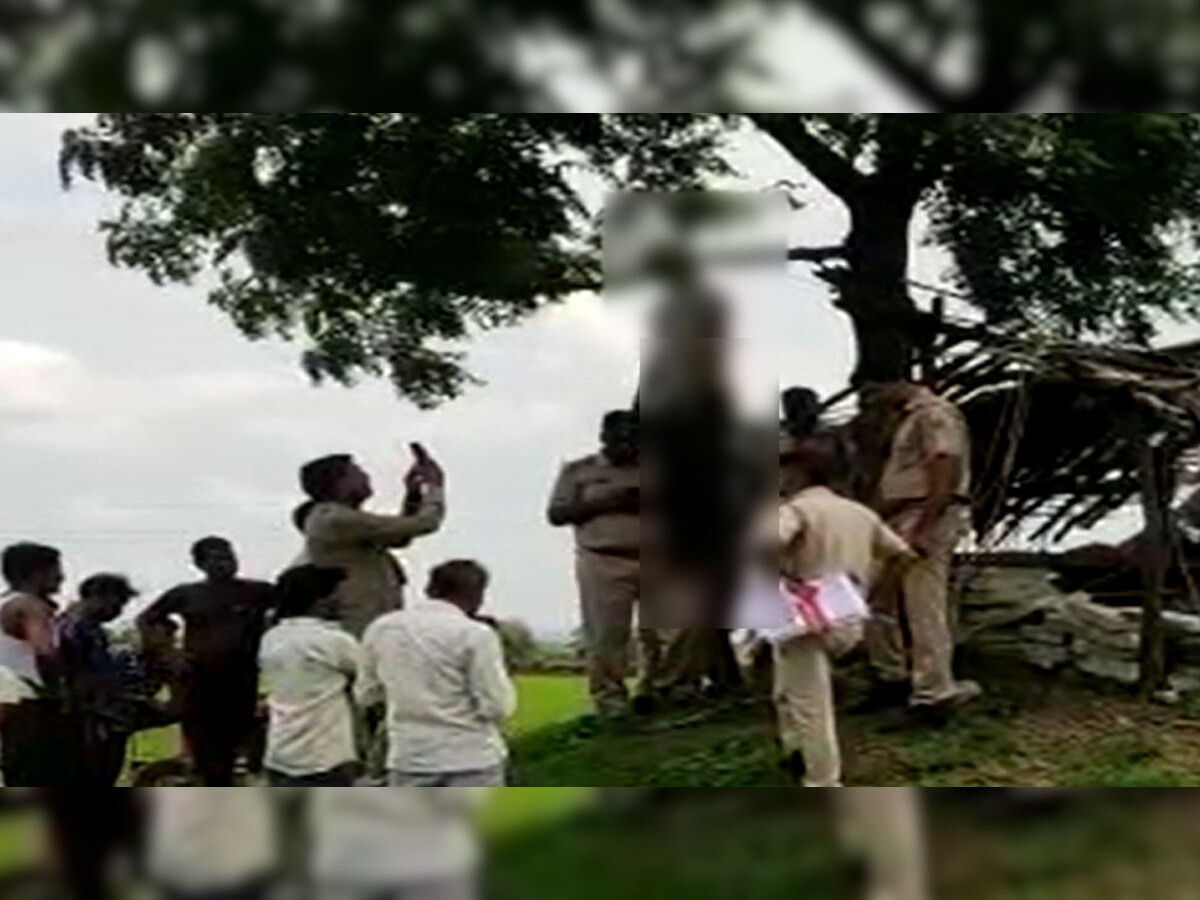 Ramganjmandi: अज्ञात व्यक्ति की पेड़ पर लटकी मिली लाश, ग्रामीणों में मचा हड़कंप 