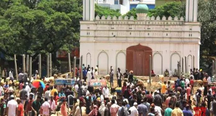 बेंगलुरु में ईदगाह मैदान विवाद पर छिड़ा विवाद, हिंदू संगठनों का शहर बंद सफल