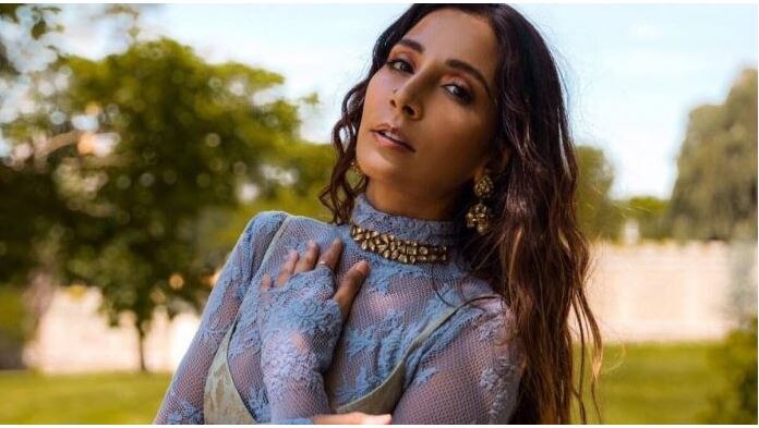 Monica Dhogra Pansexuality: मोनिका डोगरा को कभी कजिन्स ने ही किया था मोलेस्ट, अब खुद किया चौंकाने वाला खुलासा