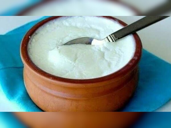 How to eat curd: दही खाने से पहले जान लें सही तरीका, वरना बाद में पड़ेगा पछताना