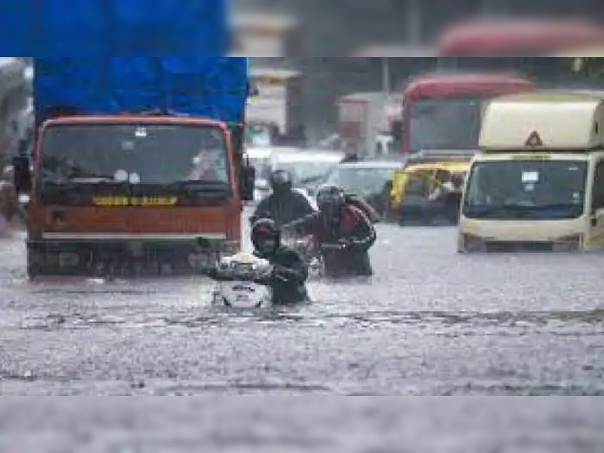 Rain Alert: उत्तराखंड से गुजरात तक बारिश की विनाशलीला, कहीं टूटा पुल तो कहीं बह गई कार