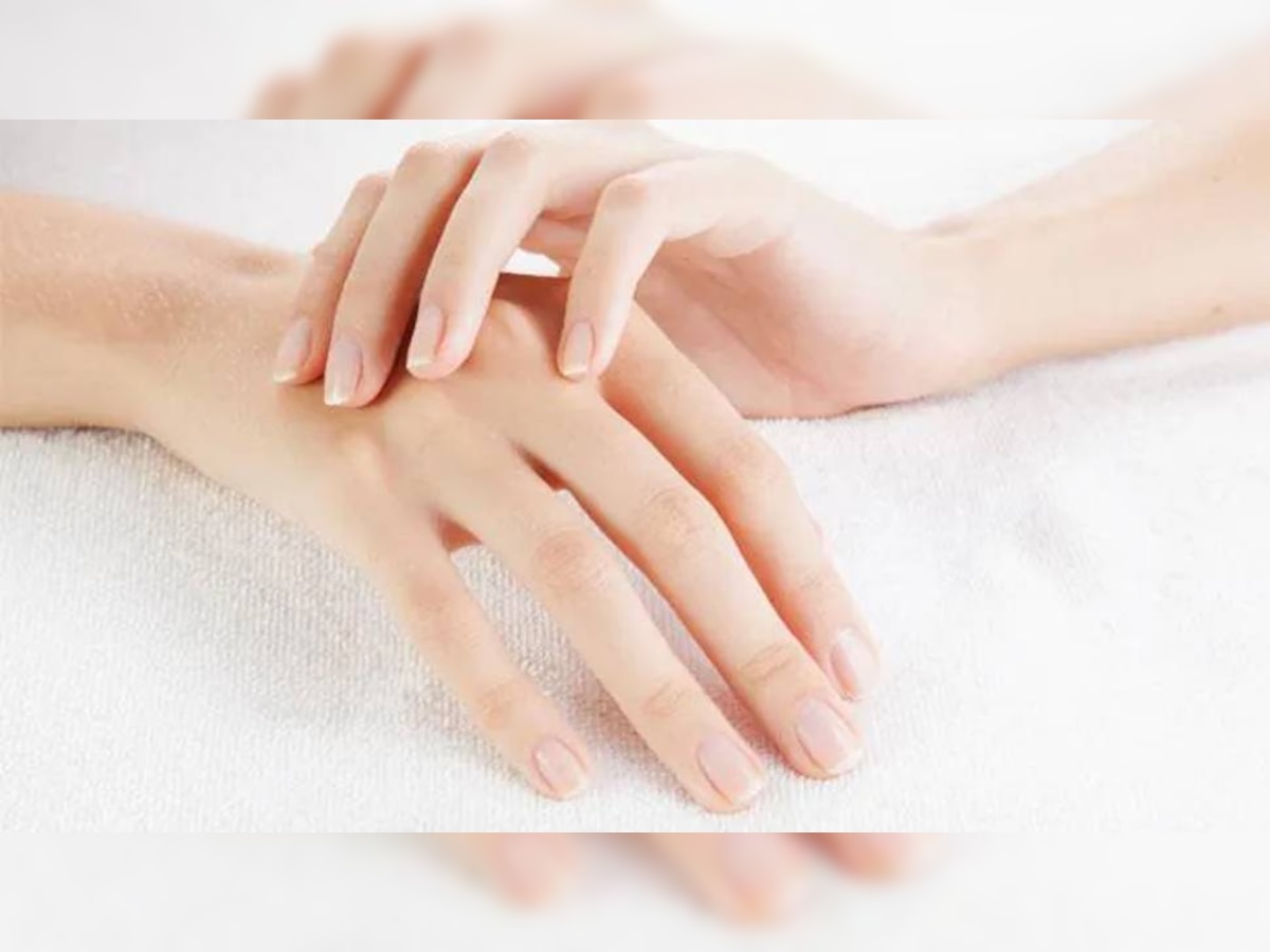 Health And Palms: आपकी सेहत के बारे में बहुत कुछ कहती हैं हाथ की उंगलियां, ऐसे समझें संकेत
