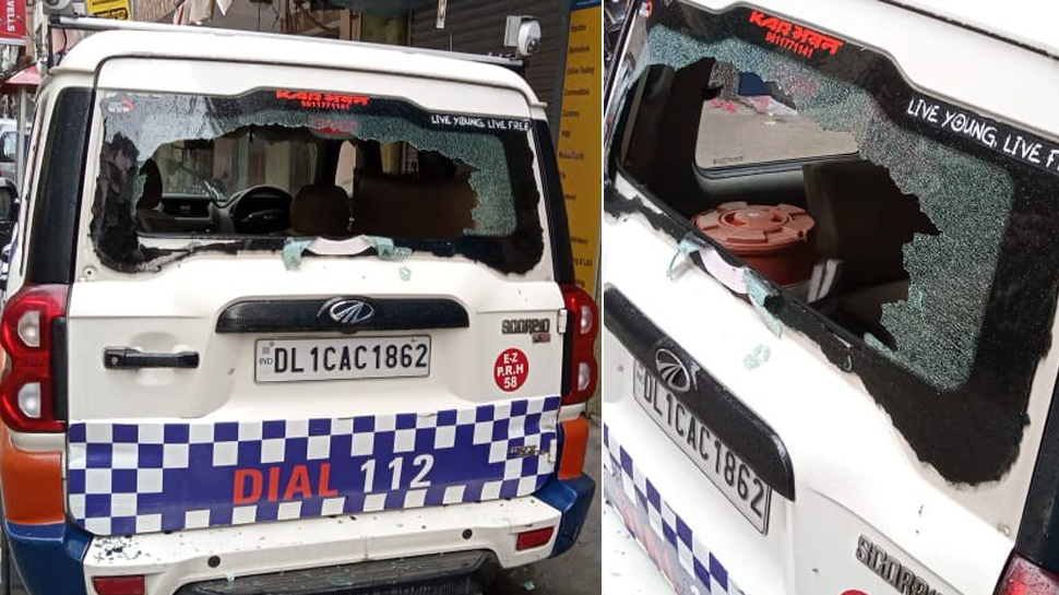 दिल्ली पुलिस ने कहा- नवीन जिंदल के घर पर नहीं हुआ हमला, ट्रक से पत्थर गिरने पर टूटी शीशा दिल्ली पुलिस ने कहा- नवीन जिंदल के घर पर नहीं हुआ हमला, ट्रक से पत्थर गिरने पर टूटी शीशा