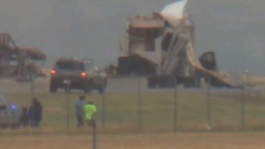 Dust storm causes a 21 vehicle pileup in Montana, killing six many ...