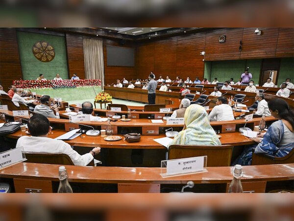 सर्वदलीय बैठक