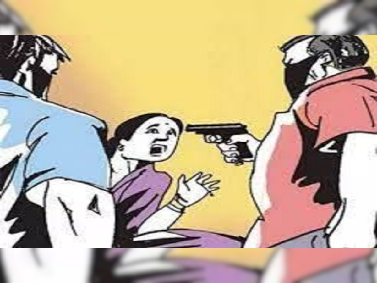भागलपुर में बंदूक की नोक पर घर में घुसकर बदमाशों ने की लूटपाट, जेवरात और 50 हजार रुपये लूट फरार हुए बदमाश 