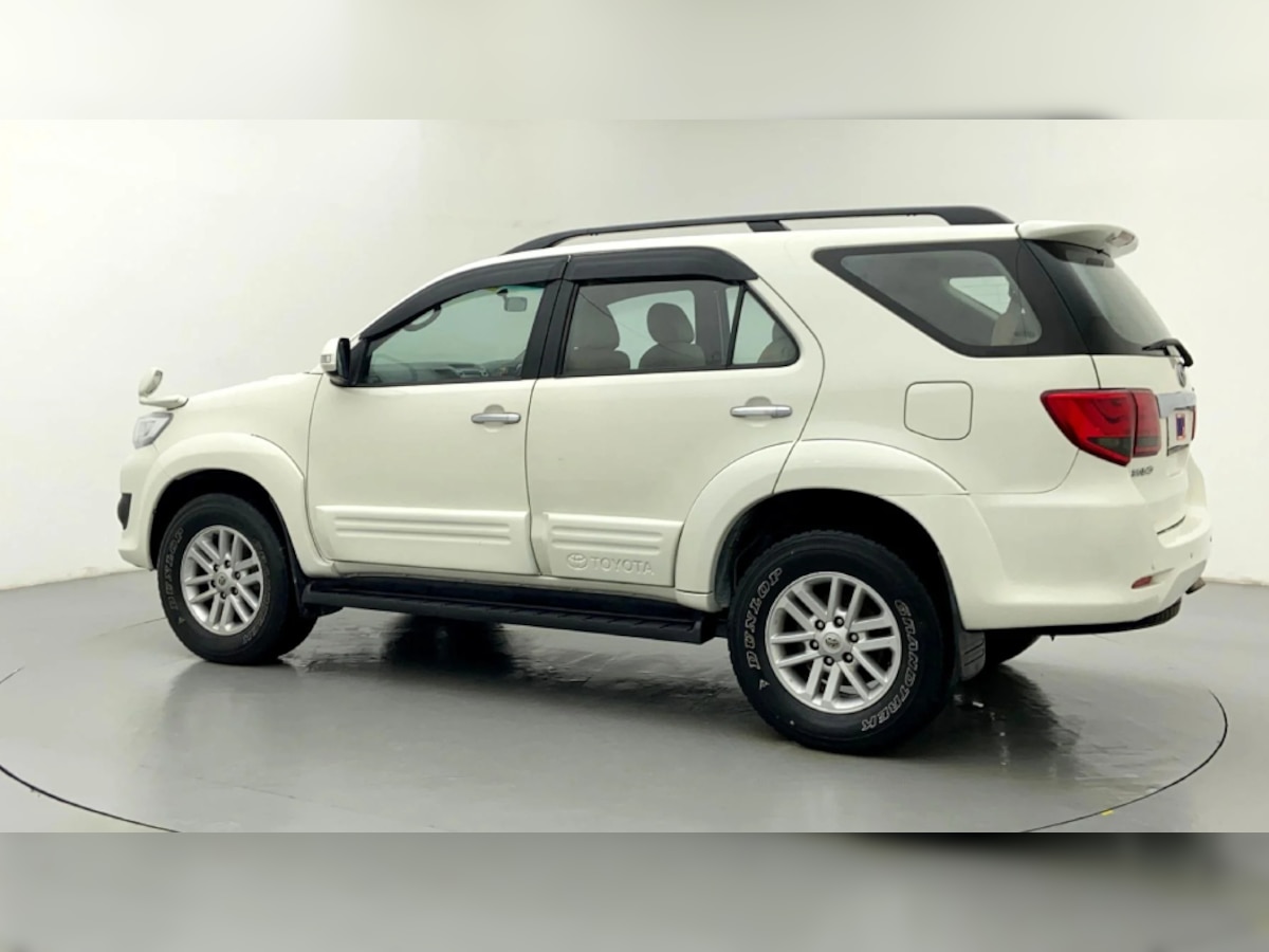 सस्ती Toyota Fortuner खरीदने का धांसू मौका; सिर्फ 10 लाख रुपये में ले जाएं घर!