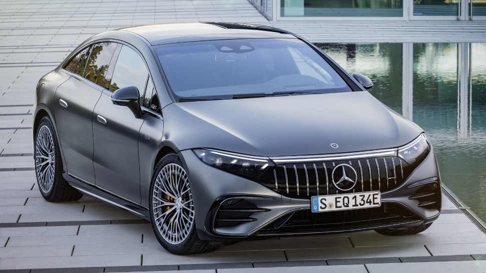 Mercedes AMG EQS 53 electric sedan launch on August 24 । बिना Petrol-Diesel के 500 से 600km दौड़ेगी Mercedes की ये धाकड़ सेडान, अभी नोट कर लें लॉन्च डेट | Hindi News