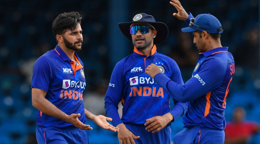 IND vs WI: आखिरी ओवर के रोमांच में जीता भारत, जानें कौन बना लास्ट ओवर का हीरो