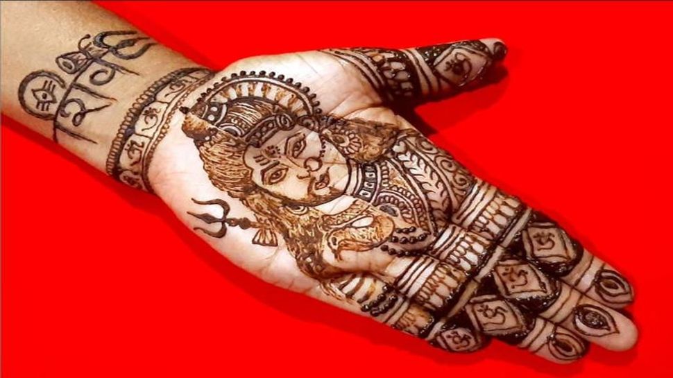 South Korean Man's Mehendi Gets A Thumbs Up From Desis - News18