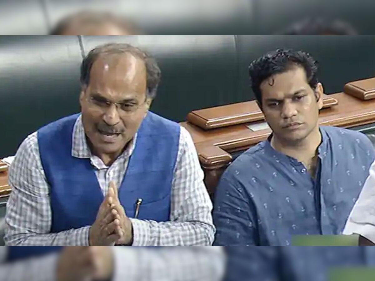 Adhir Ranjan Chowdhury: विवादित बयान के बाद मुश्किलों में घिरते जा रहे अधीर रंजन चौधरी, MP में दर्ज हुई FIR