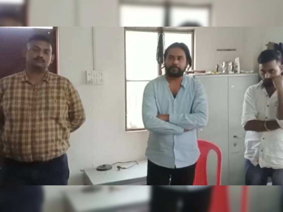 कानपुर में डीएसपी साहब 'दरोगा' और 'सिपाही' को लेकर छापा मारने गए, पोल खुली तो पहुंचे जेल