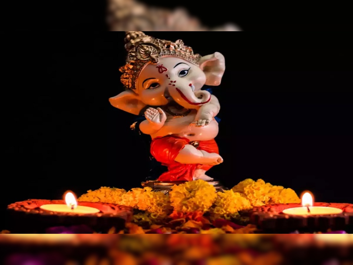 Ganesha Puja Vidhi: गणेश जी की पूजा में इस चीज का जरूर करें इस्तेमाल, होंगे मालामाल