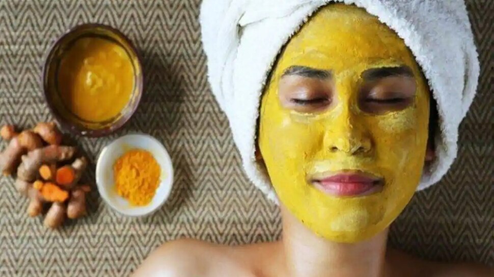 Turmeric benefits in hindi for male and its face pack remove pimples