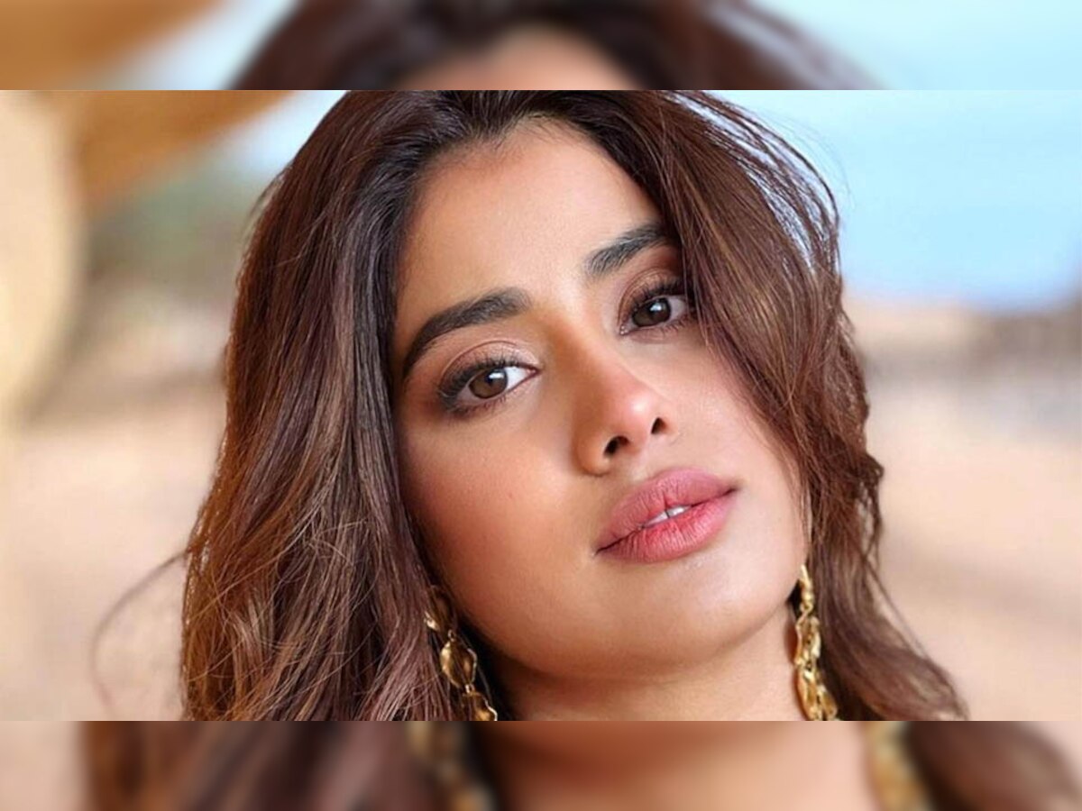 Janhvi Kapoor Career: जाह्नवी ने ली राहत की सांस, सीधे सिनेमाघरों में रिलीज होंगी अगली तीन फिल्में