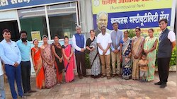 पूर्व आरबीआई गवर्नर रघुराम राजन ने छत्तीसगढ़ सरकार की 'गोधन न्याय योजना' को सराहा