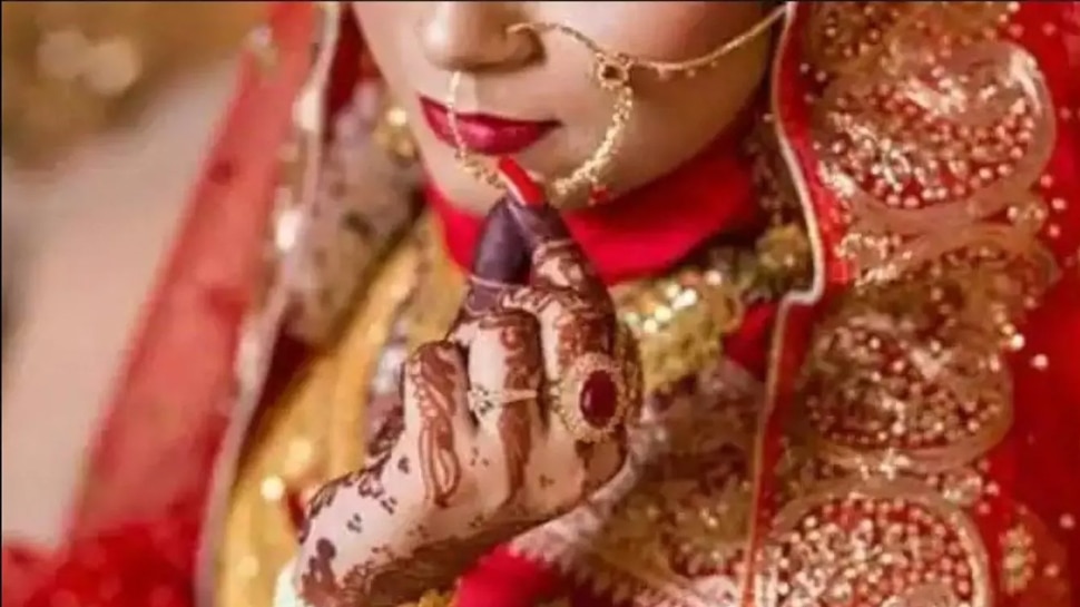 कोई बना फूफा तो कोई बना दूल्हे का पिता, पुलिस वालों ने फिल्मी स्टाइल में यूं दबोचा फर्जी दुल्हन को