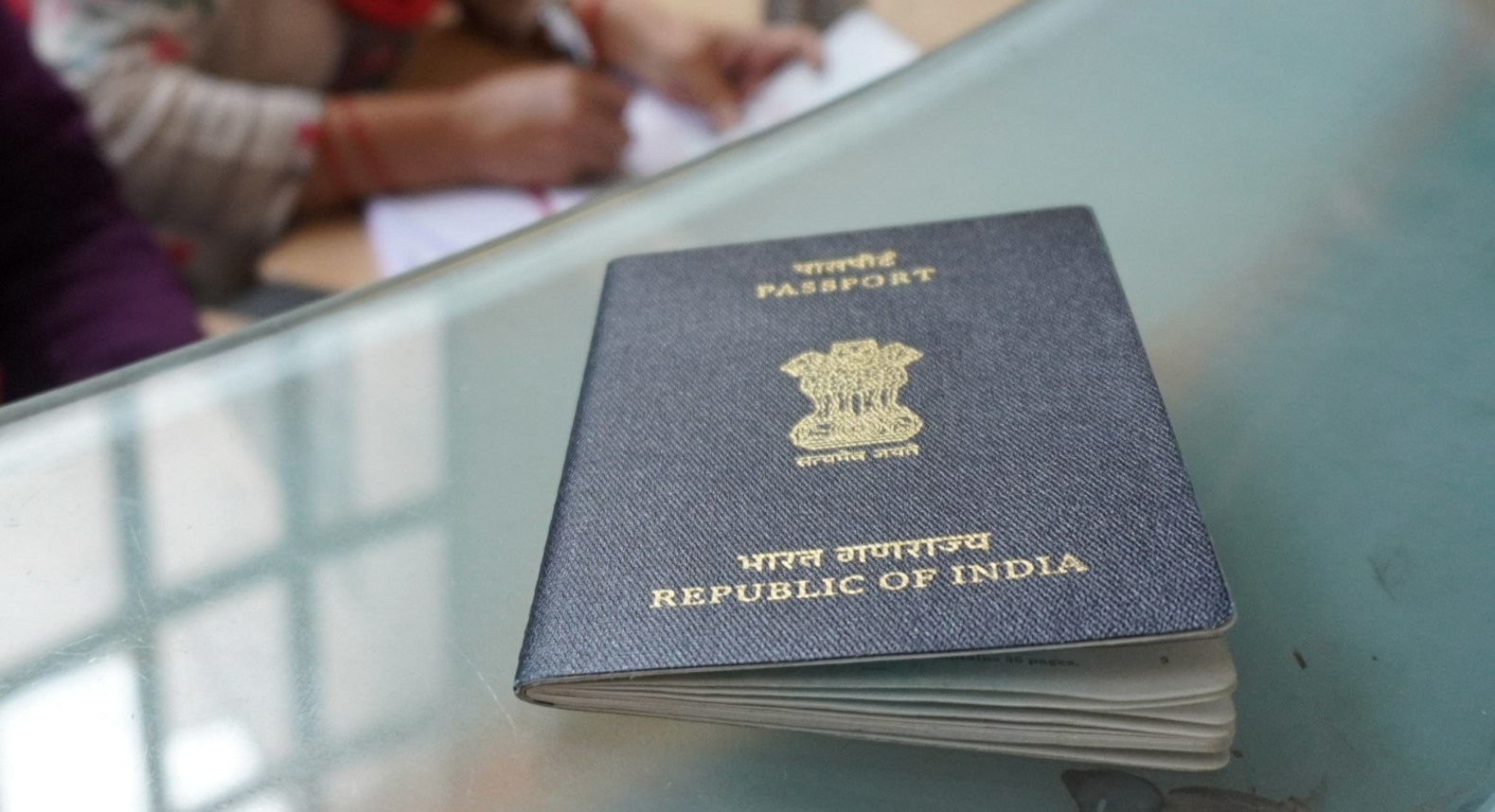 E-Passport नॉर्मल पासपोर्ट से कितना अलग? ऐसे कर सकते हैं ऑनलाइन अप्लाई