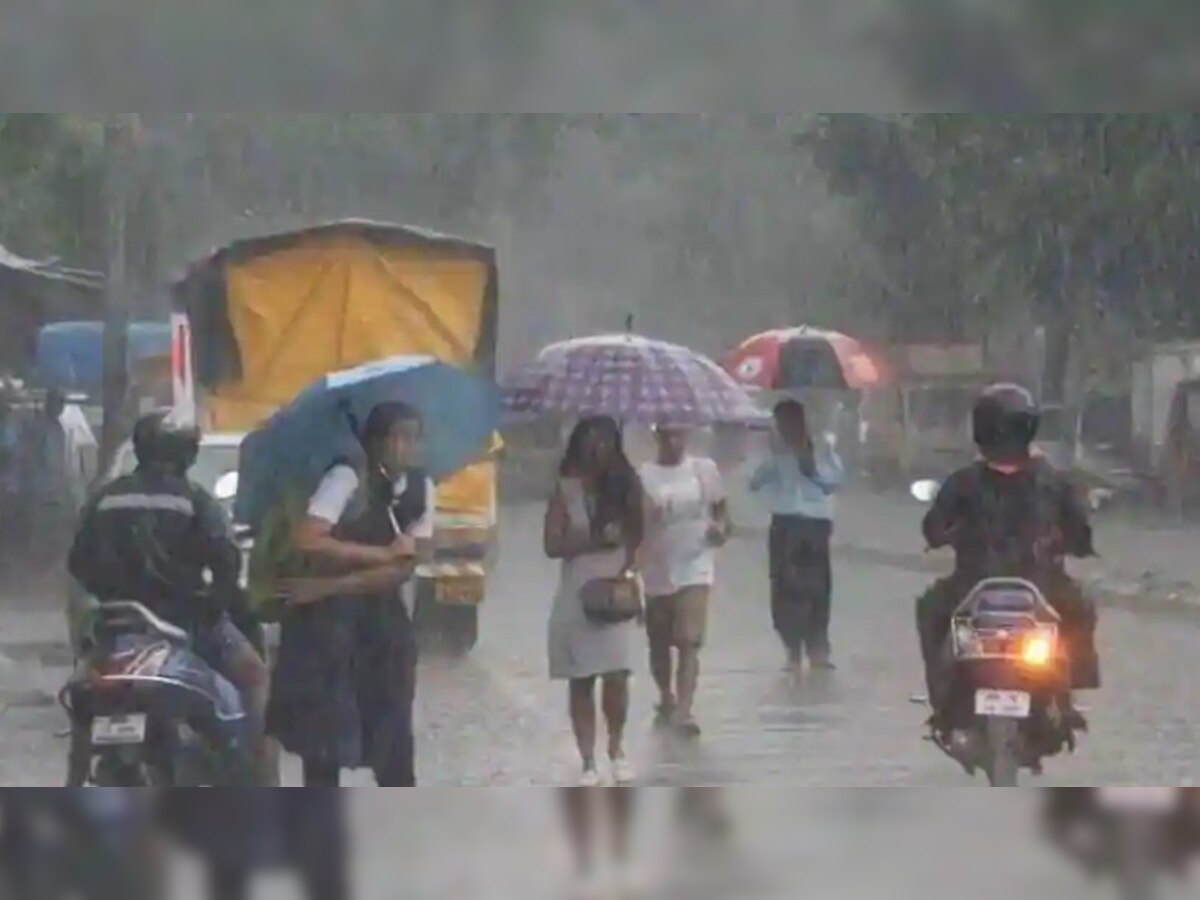 Weather: मूसलाधार बारिश ने बढ़ाई मुसीबतें, लोगों के घरों में घुसा बरसात का पानी