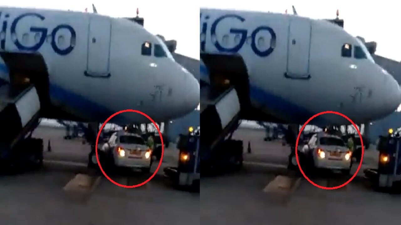 दिल्ली एयरपोर्ट पर टला बड़ा हादसा, अचानक प्लेन के आगे आ गई कार, देखें वीडियो