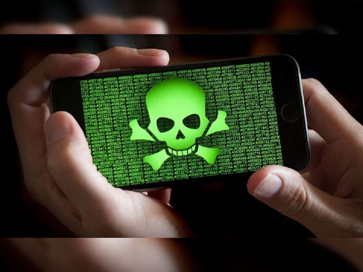 Hackers का खतरनाक Attack! ये 13 Apps मोबाइल में हैं तो तुरंत करें डिलीट; नहीं तो खाली हो जाएगा बैंक अकाउंट