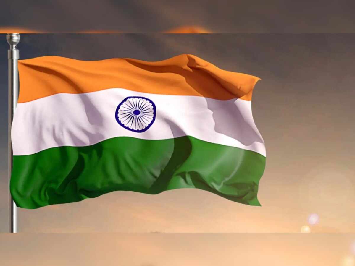 Aazadi Ka Amrit Mahotsav: हिमाचल के धर्मशाला में भारतीय सेना ने फहराया 75 फीट ऊंचा राष्ट्रीय ध्वज