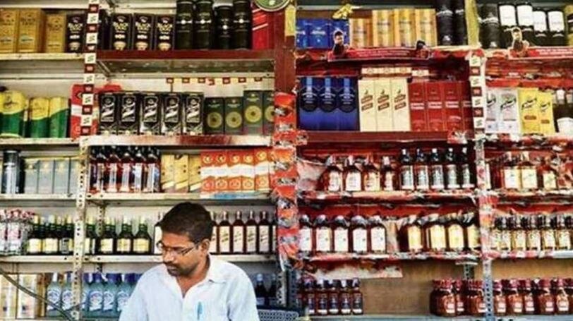 दिल्ली में इस दिन जारी होंगे शराब दुकानों के लाइसेंस, देने होंगे 15 लाख रुपये