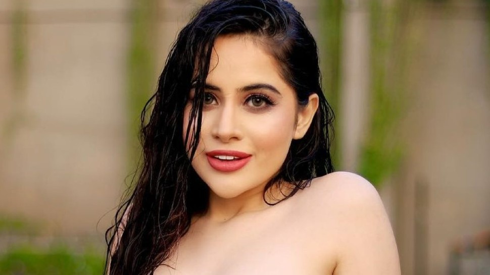 why did urfi javed posted her nude video on social media actress revealed her reason | Urfi Javed Video: कपड़े उतारकर उर्फी जावेद ने क्यों पहना सिर्फ धागा, अपने सबसे बोल्ड लुक