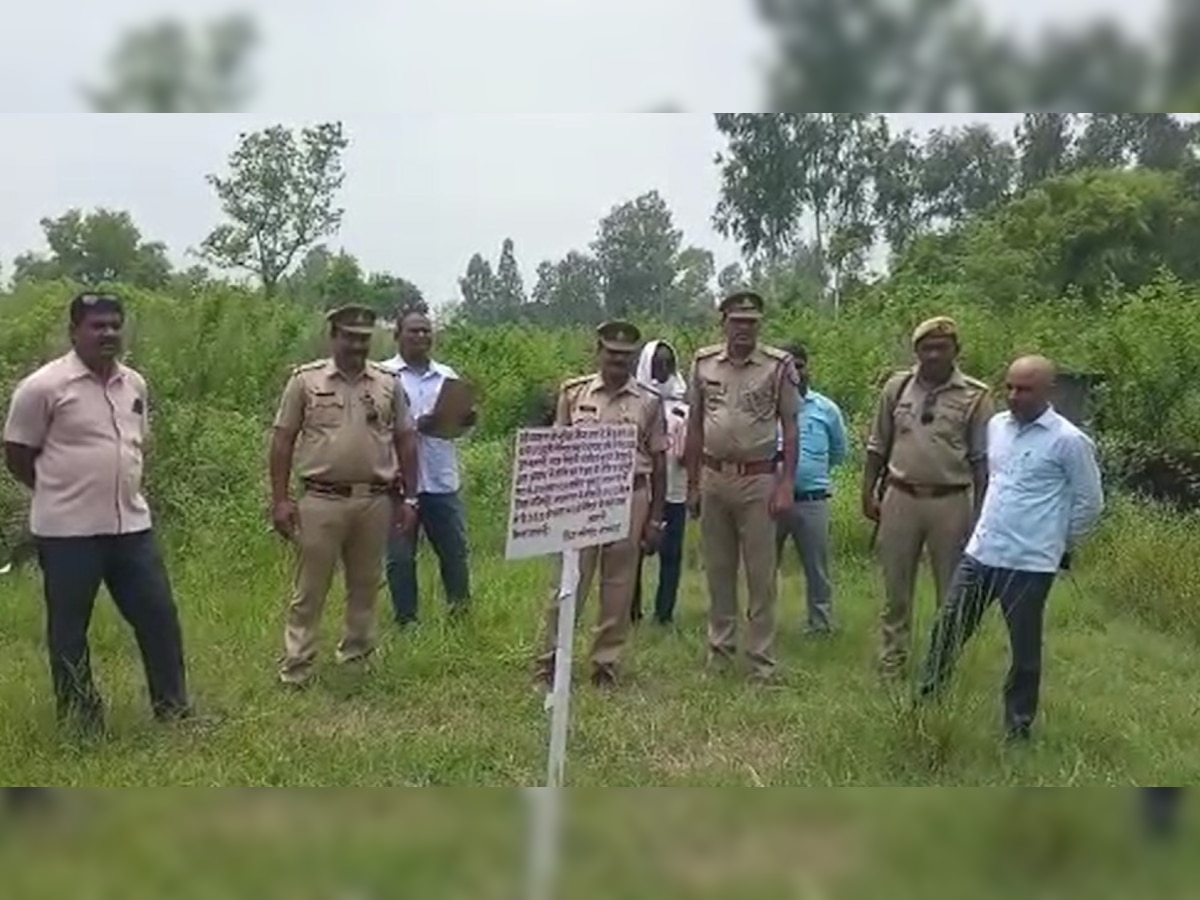 Azamgarh: जहरीली शराब कांड में बाहुबली MLA रामाकांत के भांजे रंगेश यादव पर बड़ी कार्रवाई, करोड़ों की अवैध संपत्ति कुर्क