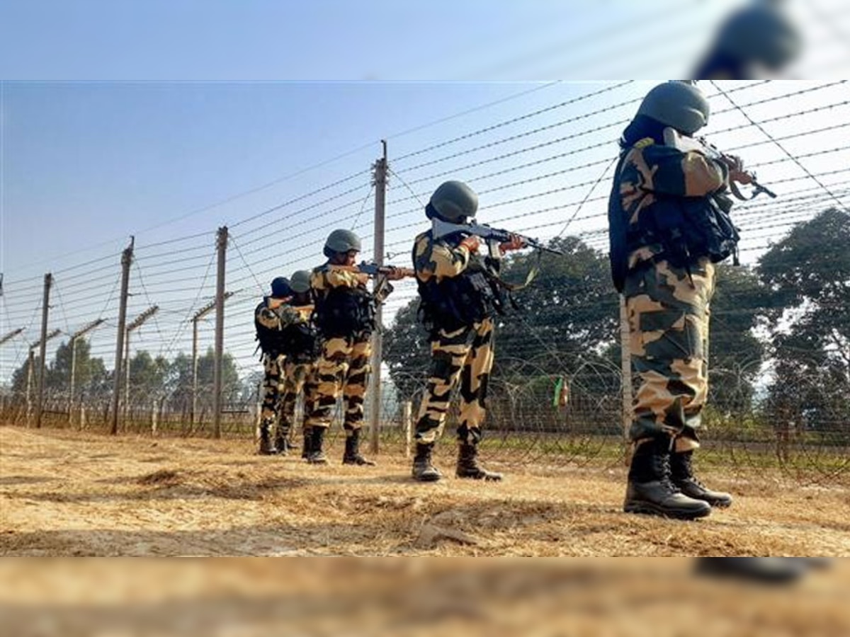 BSF Report: बॉर्डर के इलाकों में घुसपैठ के नए 'पैटर्न' ने बढ़ाई टेंशन, खुफिया एजेंसियों ने सरकार से की ये मांग