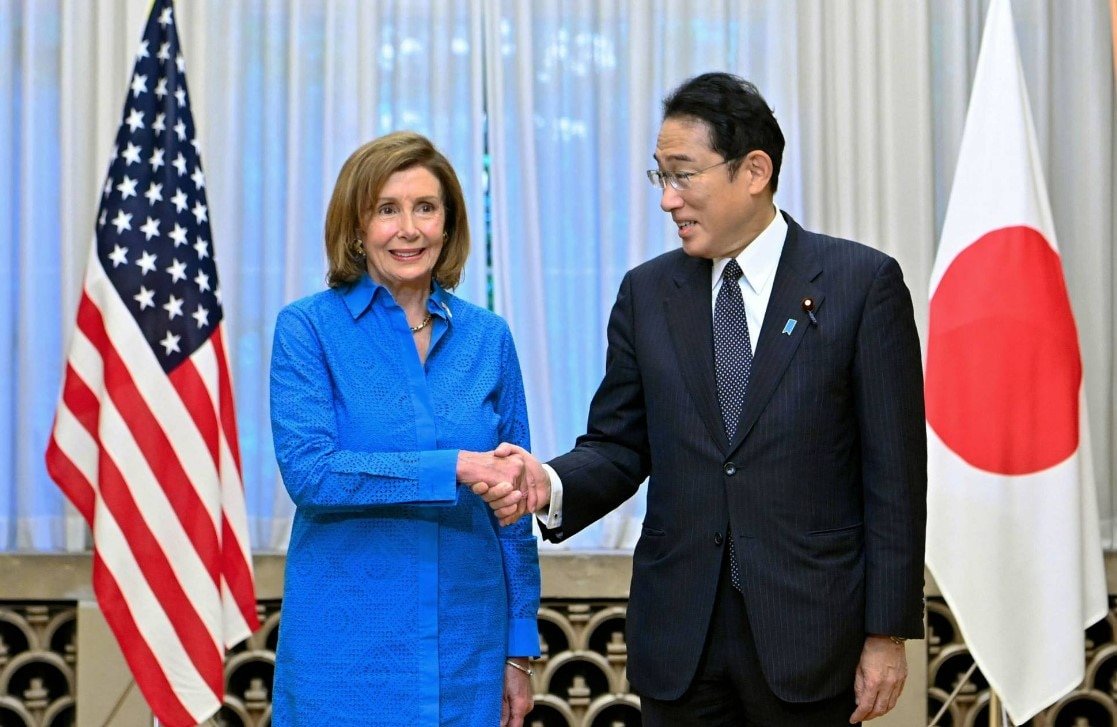 नैंसी पेलोसी ने जापान के प्रधानमंत्री किशिदा से की मुलाकात, चीन के सैन्य अभ्यास को बताया गंभीर समस्या