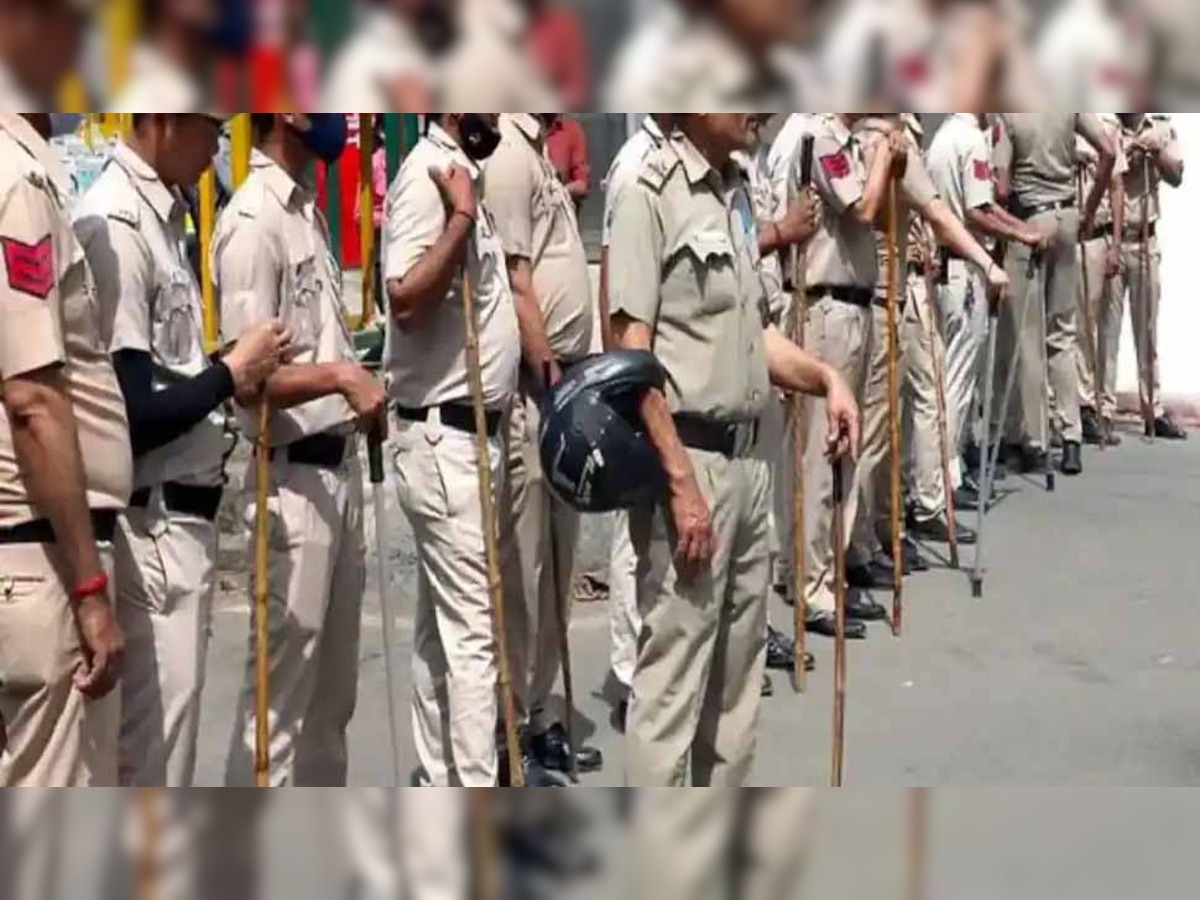 Delhi Police Recruitment 2022: दिल्ली पुलिस में नौकरी करने की चाह रखने वालों के लिए सुनहरा मौका; निकली हैं बंपर भर्ती