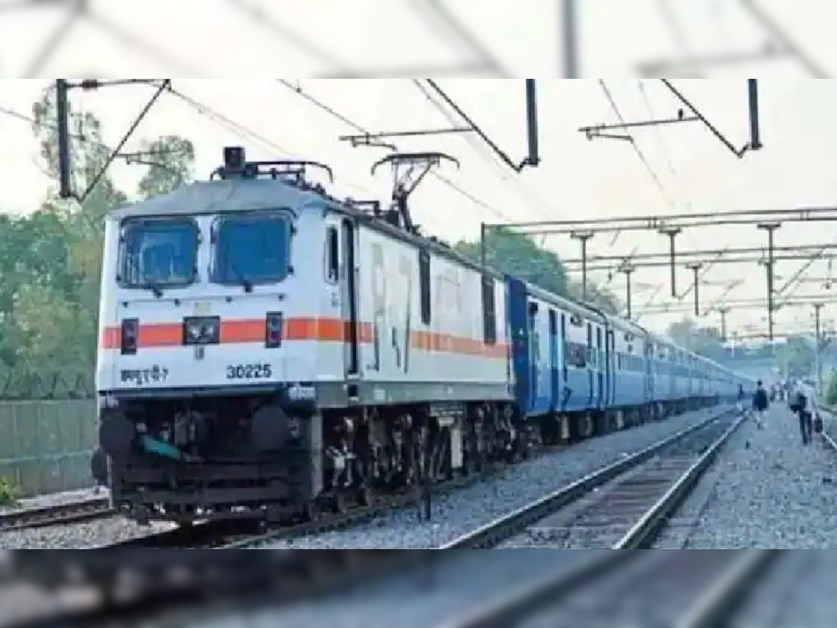  Train Cancel: रेल यात्रियों की बढ़ी मुश्किलें, भोपाल से होकर गुजरने वाली 12 ट्रेनें कैंसिल, देखें लिस्ट