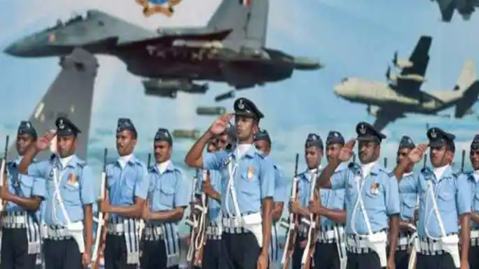 Indian Air Force Bharti 2022: भारतीय वायु सेना में सीधे जाने का मौका, निकली हैं 12वीं पास उम्मीदवारों के लिए भर्ती Indian Air Force Bharti 2022: भारतीय वायु सेना में सीधे जाने का मौका, निकली हैं 12वीं पास उम्मीदवारों के लिए भर्ती