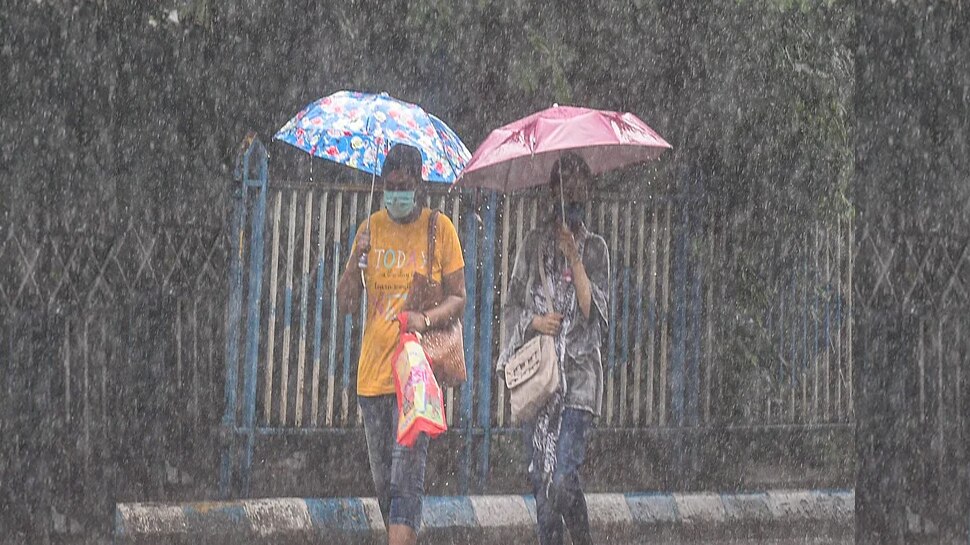 Weather Update: अगले 24 घंटे में इन राज्यों में संभलकर, मौसम विभाग ने जारी किया भारी बारिश का अलर्ट