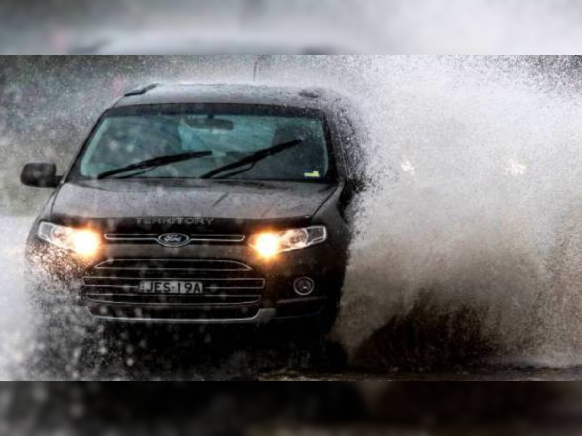 Car driving in rain: बारिश में ऐसे चलाएंगे कार तो नहीं होगा नुकसान, ये 5 गलती पड़ेंगी भारी