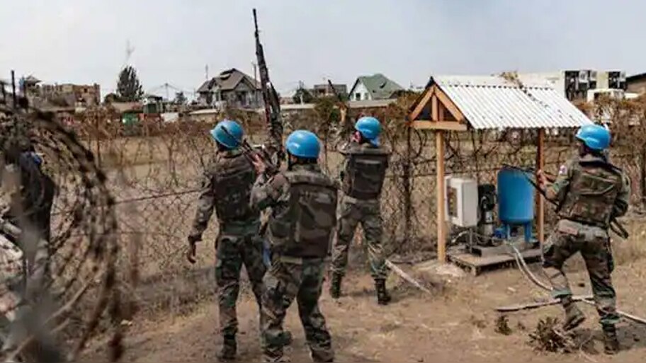 BSF Head Constable के पदों पर निकली बंपर भर्ती; 12वीं पास उम्मीदवार इन चीजों का रखें ख्याल