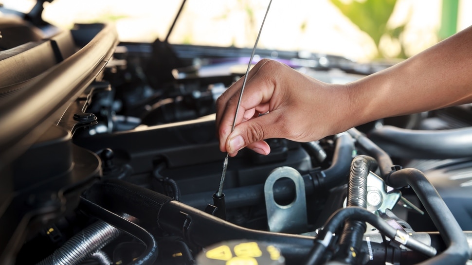 Car Engine maintenance Tips you car will not get old try 5 tips | पुरानी  नहीं होगी कार, इंजन चलेगा सालों-साल, बस अपना लेना ये 5 टिप्स | Hindi News