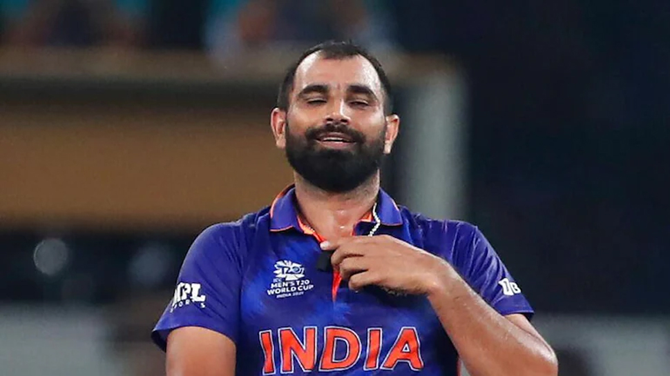 Asia Cup 2022: इन 4 खिलाड़ियों को क्यों किया गया नजर अंदाज़? बुमराह बाहर तो शमी मौका क्यों नहीं? Asia Cup 2022: इन 4 खिलाड़ियों को क्यों किया गया नजर अंदाज़? बुमराह बाहर तो शमी मौका क्यों नहीं?
