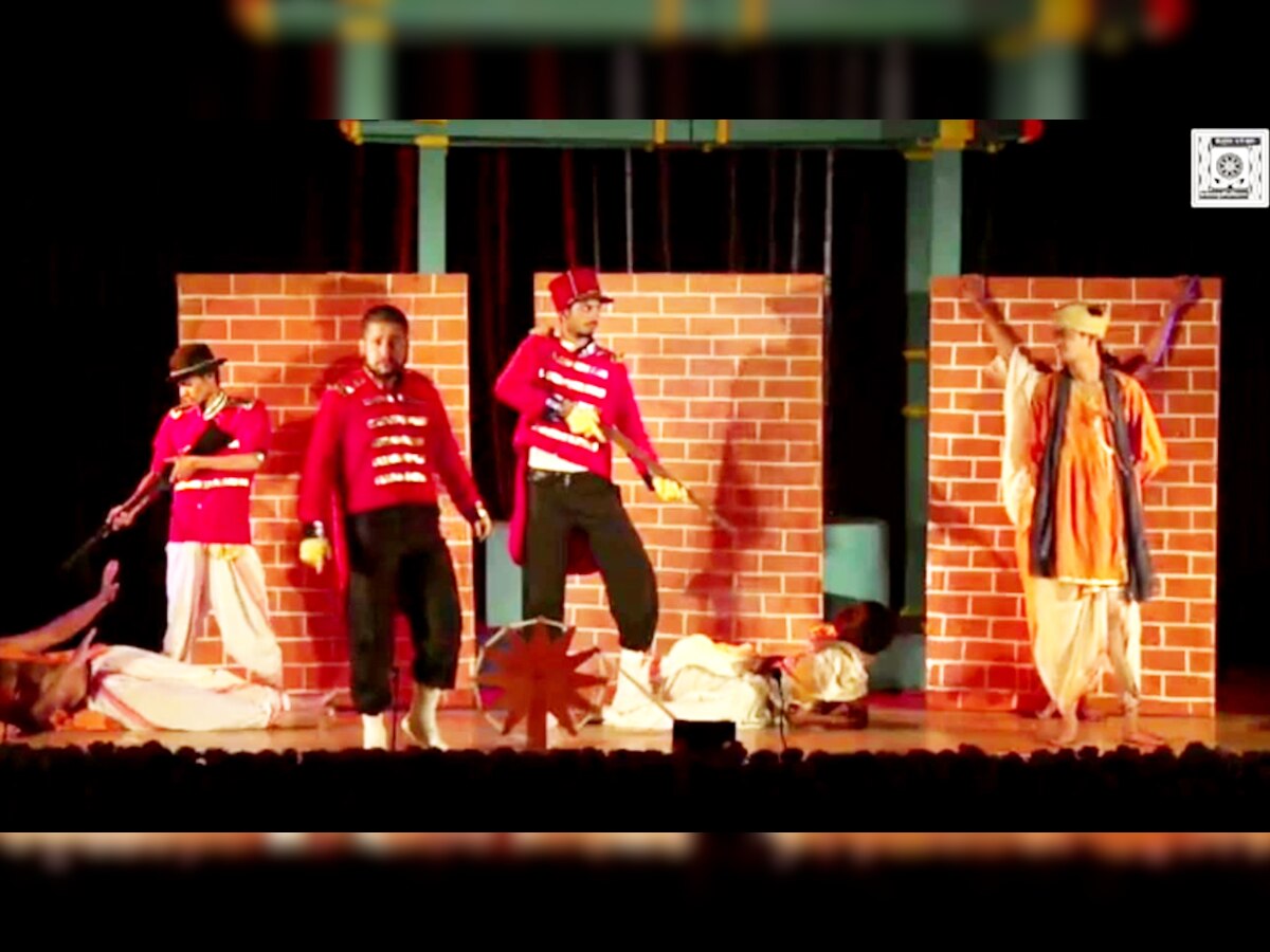 संस्‍कृत का नाटक "भारतविजयम्" का दृश्‍य.