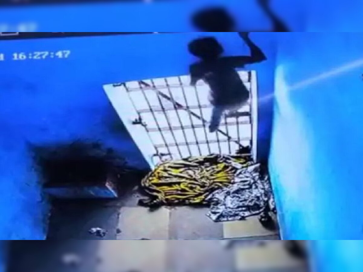 Bihar News: आसमान से टपके खजूर में अटके, थाने से भाग रहा चोर थानेदार के केबिन में गिरा