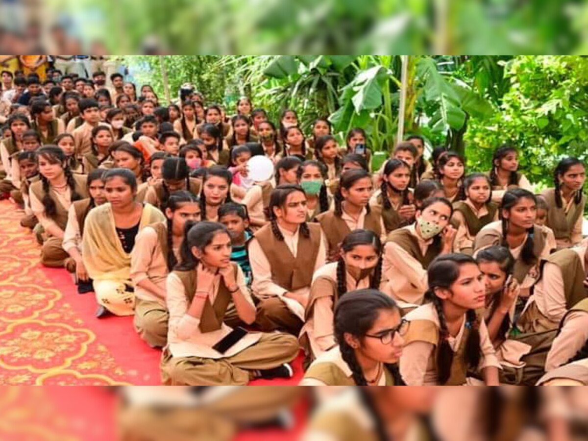 डॉ. सीपी जोशी ने स्कूल अपग्रेड कर बालिकाओं को दिया रक्षाबंधन का तोहफा