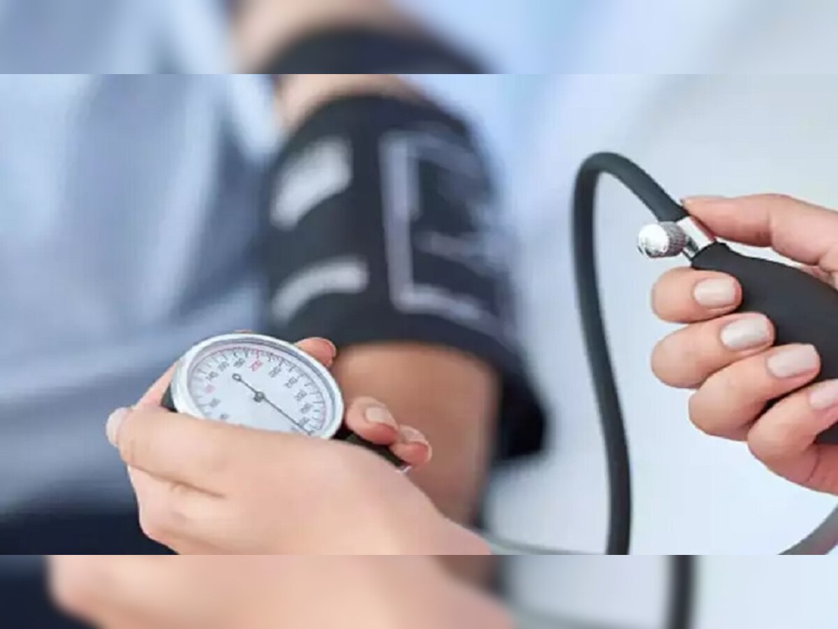 High Blood Pressure: हाई ब्लड प्रेशर को न करें नजर अंदाज, हो सकती है कई घातक बीमारियां 