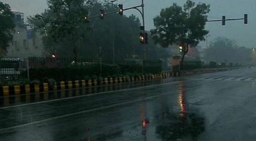 Delhi Weather: इस दिन से दिल्ली में फिर लगातार बारिश की संभावना, आईएमडी ने जारी किया अपडेट