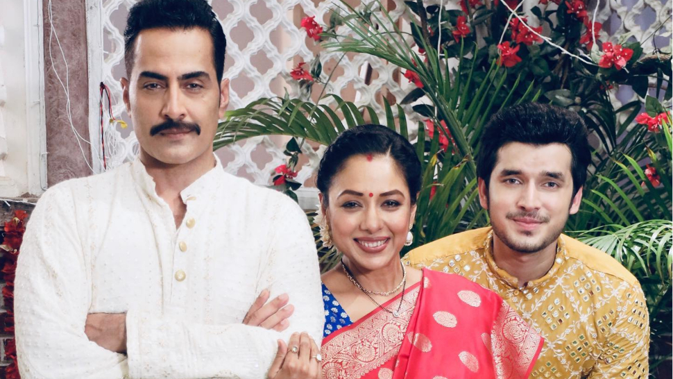 Anupama: 'अनुपमा' से बाहर होने के बाद पारस कलनावत ने फैंस से पूछा ऐसा सवाल, जानकर शॉक्ड होंगी रुपाली गांगुली Anupama: 'अनुपमा' से बाहर होने के बाद पारस कलनावत ने फैंस से पूछा ऐसा सवाल, जानकर शॉक्ड होंगी रुपाली गांगुली