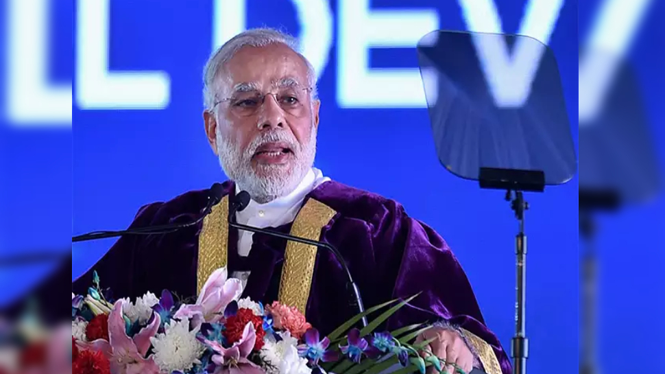 बिना रुके कैसे देते हैं पीएम मोदी घंटों तक भाषण? सुनकर चकमा खा जाएंगे आप बिना रुके कैसे देते हैं पीएम मोदी घंटों तक भाषण? सुनकर चकमा खा जाएंगे आप