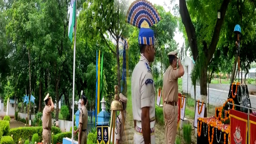 Jaipur Flag hoisting in Rapid Action Force of CRPF 83 Battalion jawans