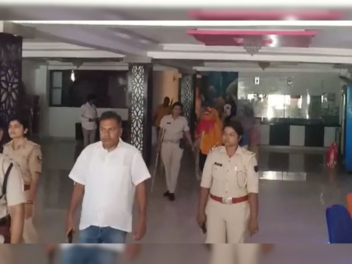 मोतिहारी में हाईवे सेक्स रैकेट का पुलिस ने किया खुलासा, छात्र और छात्राएं गिरफ्तार