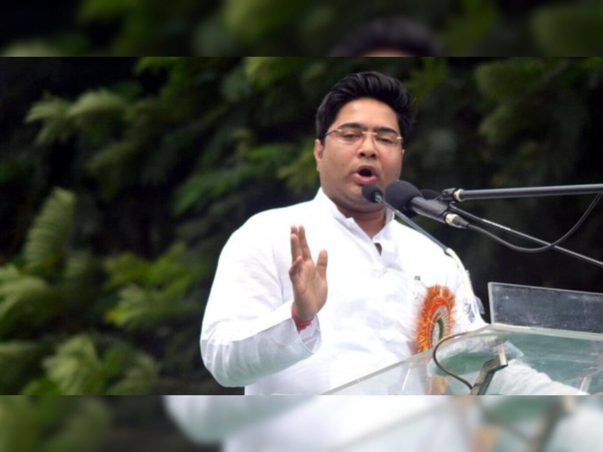 Abhishek Banerjee Poster: क्या ममता बनर्जी की TMC में होने वाला है 'खेला'! कोलकाता में लगे पोस्टर्स से उठे सवाल