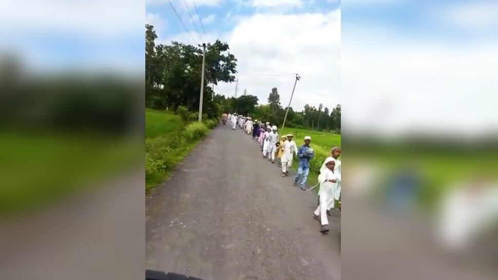 UP NEWS: मदरसे की तिरंगा रैली में बच्चों ने लगाये 'पाकिस्तान जिंदाबाद के नारे', वीडियो हुआ वायरल